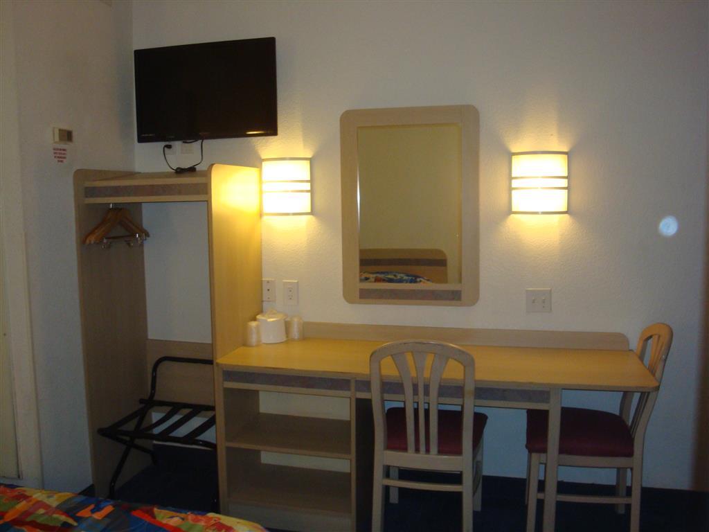 Lakeside Inn Lake Havasu City Camera foto